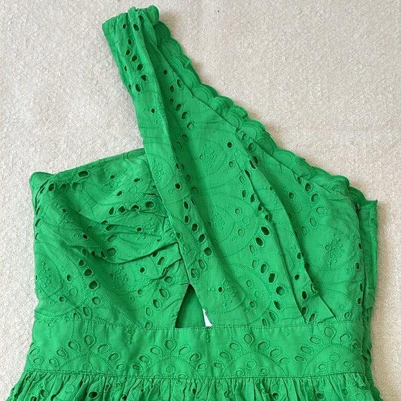 NWT FRENCH CONNECTION Appelona Broderie Anglaise One Shoulder Dress Size 8 - Picture 2 of 10